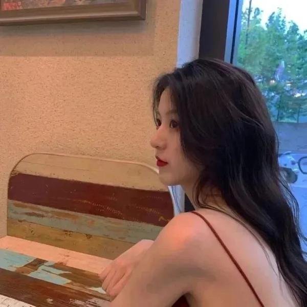 背中